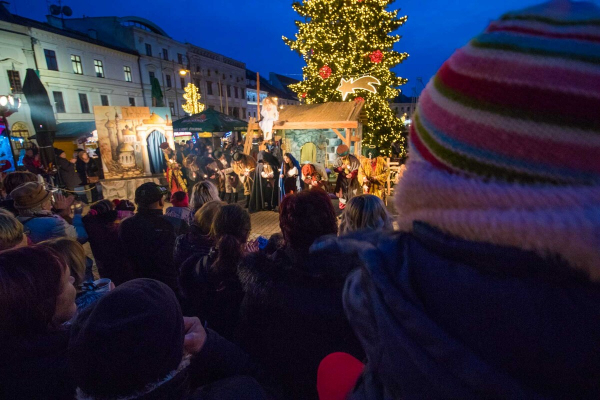 Na aké podujatia sa môžu tešiť obyvatelia a návštevníci Banskej Bystrice v sviatočnom období?