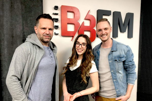 Martin Vetrák a Matej Vaník v BB FM rádiu odpremiérovali skladbu Anjelská