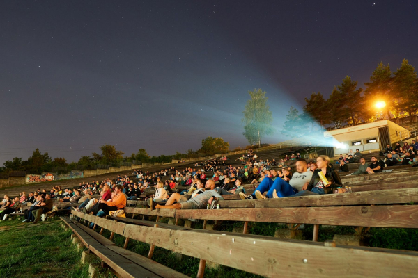 Letné kino na banskobystrickom amfiteátri štartuje sezónu