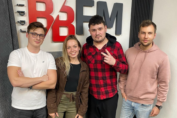 Kapela Mailyne predstavila svoj singel Iba pre nás dvoch vo vysielaní BB FM rádia